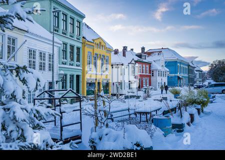 Nordnes à Bergen, Norvège, après une forte chute de neige Banque D'Images