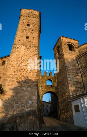 Puerta de Santiago à Trujillo, Estrémadure, Espagne Banque D'Images