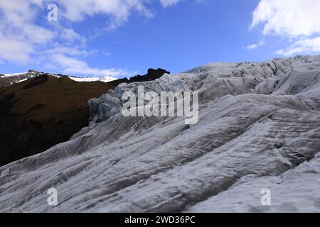 Falljökull est un glacier en Islande qui forme une langue glaciaire de Vatnajökull. Banque D'Images