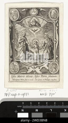 Triunulaire terrestre et céleste, Hieronymus Wierix, 1563 - avant 1619 imprimer Paysage avec l'enfant Christ, au milieu de Marie et Joseph. Au-dessus de l'enfant, le Saint-Esprit sous la forme d'un pigeon et Dieu le Père. Le spectacle est pris dans un cadre d'ornement qui a reçu le monogramme du Christ. Dans les coins des médaillons avec la naissance du Christ (en haut à gauche), la fuite vers l'Egypte (en haut à droite), la Sainte famille au travail (en bas à gauche) et la mort de Joseph (en bas à droite). Dans la marge une légende en latin. Anvers gravure sur papier la Sainte Trinité, 'Trinitas coelestiss' ; Père, fils et Saint-Esprit  Banque D'Images