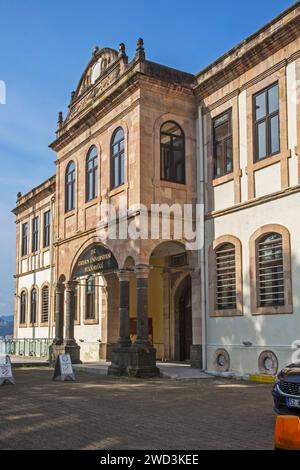 Vue du rectorat universitaire de Giresun à Giresun. Turquie Banque D'Images