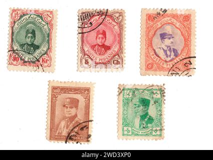 Timbres-poste vintage de Perse (Iran) isolés sur fond blanc. Banque D'Images