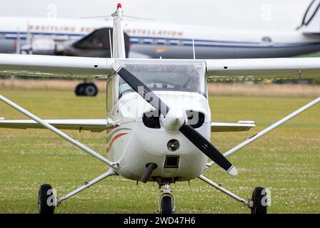 Avion monomoteur léger Cessna F172M Skyhawk. Banque D'Images