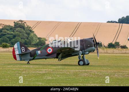 Avion de chasse Curtiss P-36 Hawk WW2 (numéro de queue 82-ALA) sur la piste du salon aéronautique de Duxford au Royaume-Uni. Banque D'Images