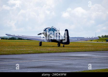 Avion T6J Harvard WW2 United States Navy (immatriculation 66) au salon aérien Flying Legends à Duxford. Tail Info 52-8543 66 NAVY G-BUKY Banque D'Images