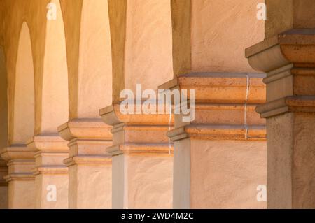 Arches, Casa del Prado, Balboa Park, San Diego, Californie Banque D'Images