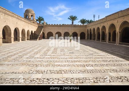 Cour de la Grande Mosquée de Sousse, Tunisie. Banque D'Images