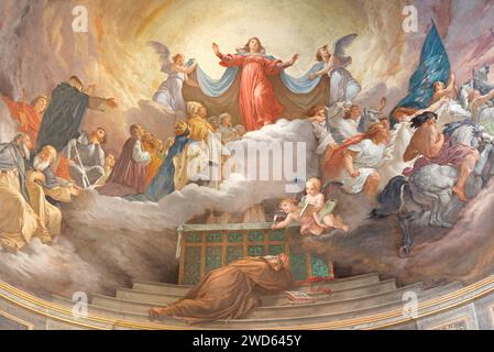 ROME, ITALIE - 27 AOÛT 2021 : la fresque de l'Assomption de notre-Dame dans la vision de St Bonaventure dans l'église Chiesa di Santa Lucia del Gonflione Banque D'Images