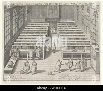 Bibliothèque de l'Université de Leiden, Willem Isaacsz. Van Swanenburg, d'après Jan Cornelisz. Van 't Woudt, 1610 Print Library de l'Université de Leiden. Intérieur avec les placards avec les livres sur les chaînes. Différents visiteurs au premier plan et entre les placards. A gauche une table avec des globes. Sur la droite un placard marqué : Legatu [] Josephi Scaligeri. Cartes, tirages et portraits sur les murs. Partie d'un groupe de quatre visages de l'Université de Leiden, utilisé plus tard comme illustration dans le supplément du livre de Meursius sur l'Université de Leiden. Gravure sur papier néerlandais / gravine Banque D'Images