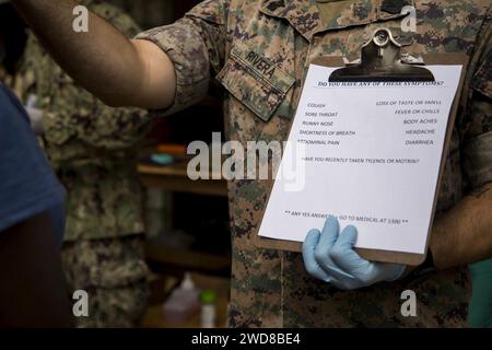 Le personnel du 3e Bataillon médical effectue le roulement avec l'hôpital naval de Guam 200507RB959-1026 (49870512046). Banque D'Images