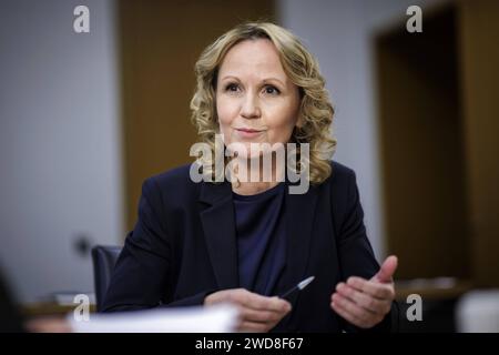 Steffi Lemke, Bundesministerin fuer Umwelt, Naturschutz, nukleare Sicherheit und Verbraucherschutz Buendnis 90/Die Gruenen, aufgenommen im Rahmen eines interviews à Berlin, 11.01.2024. Berlin Deutschland *** Steffi Lemke, Ministre fédéral de l'Environnement, de la protection de la nature, de la sûreté nucléaire et de la protection des consommateurs Buendnis 90 Die Gruenen , enregistré lors d'une interview à Berlin, 11 01 2024 Berlin Allemagne Copyright : xJaninexSchmitzx Banque D'Images