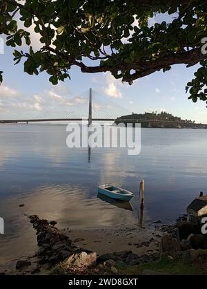 ilheus, bahia, brésil - 10 décembre 2023 : vue du pont Jorge Amado dans la ville d'Ilheus, au sud de Bahia. Banque D'Images