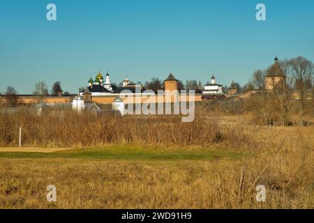 Monastère Sainte intercession (Pokrovsky) et monastère Sauveur de Saint Euthymius à Souzdal. Russie Banque D'Images