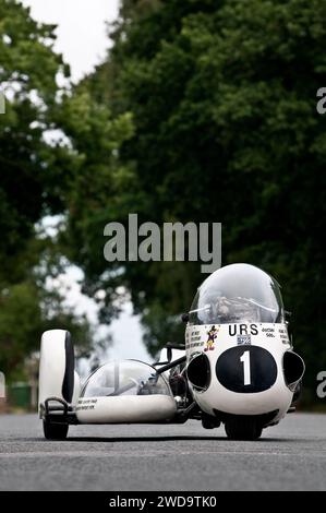 Tenue de side-car de course URS 500cc 1966. Vue de face Banque D'Images
