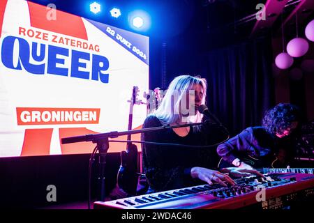 GRONINGEN - chanteur et compositeur Charlot lors d'un événement dans le contexte de Pink Saturday Groningen au festival Eurosonic Noorderslag (ESNS). ANP PAUL BERGEN netherlands Out - belgique Out Credit : ANP/Alamy Live News Banque D'Images