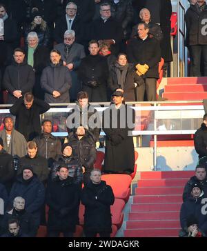 München, Deutschland 19. Janvier 2024 : Fussball, Herren, Bundesliga, saison 2023/2024, FC Bayern München, Würdigung von Franz Beckenbauer, Gedenkfeier in der Allianz Arena Thomas Müller, Mueller (FC Bayern München) mit Leroy Sane (FC Bayern München) in Gedanken, darüber Nagelsmann Julian, Bundestrainer DFB Banque D'Images