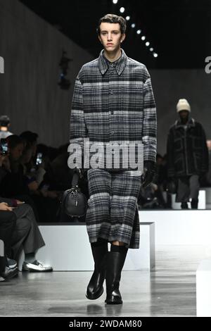 Milan, Italie. 13 janvier 2024. Défilé de mode Fendi à Milan Fashion week Homme automne hiver 2024-2025 à Milan, Italie le 13 2024 janvier (photo par Laura Villani/Sipa USA) crédit : SIPA USA/Alamy Live News Banque D'Images