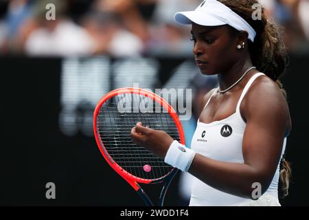 Melbourne, Victoria, Australie. 20 janvier 2024. MELBOURNE, AUSTRALIE - 20 JANVIER : Sloane Stephens des USA jouant contre Anna Kalinskaya de Russie joue le jour 7 de l'Open d'Australie 2024 à Melbourne Park le 20 janvier 2024 à Melbourne, Australie. (Image de crédit : © Chris Putnam/ZUMA Press Wire) USAGE ÉDITORIAL SEULEMENT! Non destiné à UN USAGE commercial ! Banque D'Images