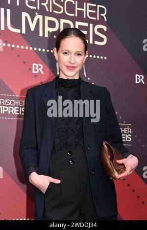 Lisa Bitter / Verleihung des Bayerischen Filmpreis / Théâtre Prinzregenten / München / 19. Januar 2024 *** Lisa Bitter Présentation du Prix du cinéma bavarois Prinzregenten Theater Munich 19 janvier 2024 Banque D'Images