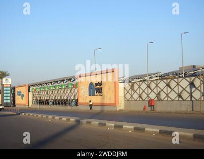 Le Caire, Egypte, janvier 6 2024 : Carrefour City Center Egypt, une multinationale française de vente au détail et de gros dont le siège social est à Massy, France, a Banque D'Images