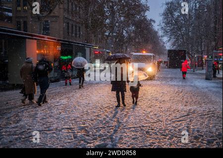 Saragosse recouverte de neige par la tempête Juan Banque D'Images