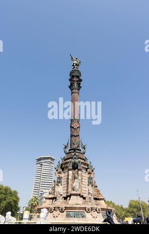 Photographie prise dans la ville de Barcelone, Espagne, montrant une vue de la statue de Christophe Colomb Banque D'Images