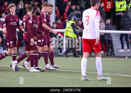 Edimbourg, Royaume-Uni. 20 janvier 2024. Ainslie Park. Edimbourg. Spartans v Hearts. 20 janvier 2024 lors du match de Scottish Gas Scottish Cup entre Spartans et Hearts Hearts Frankie Kent est félicité par ses coéquipiers après avoir marqué un vainqueur tardif (crédit photo : Alamy Live News/David Mollison) crédit : David Mollison/Alamy Live News Banque D'Images