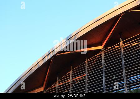 WWF UK Living Planet Centre, siège social, siège social et centre d'accueil des visiteurs, Woking, Surrey, conçu par Hopkins Architects terminé en 2013 Banque D'Images