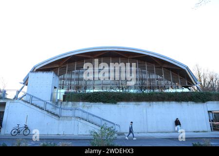 WWF UK Living Planet Centre, siège social, siège social et centre d'accueil des visiteurs, Woking, Surrey, conçu par Hopkins Architects terminé en 2013 Banque D'Images