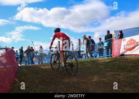 Benidorm, Espagne, 20 janvier 2024 : une partie du circuit lors de l'entraînement officiel de la coupe du monde de Cyclo-Cross UCI 2024 - Benidorm, le 20 janvier 2024, au Parque Foiotes, à Benidorm, Espagne. Crédit : Alberto Brevers / Alamy Live News. Banque D'Images