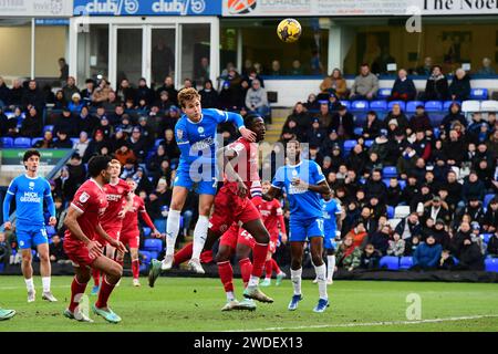 Peterborough le samedi 20 janvier 2024. Hector Kyprianou (22 Peterborough United) se dirige vers le but lors du match de Sky Bet League 1 entre Peterborough et Shrewsbury Town à London Road, Peterborough le samedi 20 janvier 2024. (Photo : Kevin Hodgson | MI News) crédit : MI News & Sport / Alamy Live News Banque D'Images