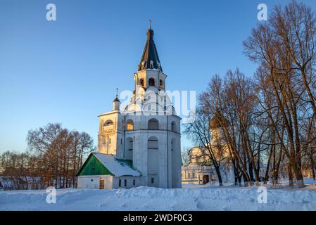 Sur le territoire du monastère de l'Assomption. Alexandrov (Alexandrovskaya Sloboda). Région de Vladimir, Russie Banque D'Images