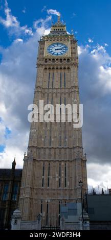 Gros plan de Big Ben Clock Isolated, Londres Banque D'Images