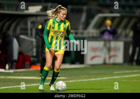 Den Haag, Niederlande. 20 janvier 2024. DEN HAAG, PAYS-BAS - JANVIER 20 : Lobke Loonen d'ado Den Haag en action lors du match Azerion Vrouwen Eredivisie entre ado Den Haag et FC Utrecht au Bingoal Stadion le 20 janvier 2024 à Den Haag, pays-Bas (photo Hans van der Valk/Orange Pictures) crédit : dpa/Alamy Live News Banque D'Images