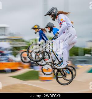 Betsy BAX (GB), Junior Women, aux Championnats du monde UCI BMX Racing 2023 Banque D'Images