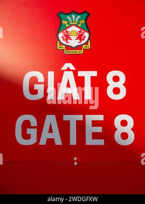 Détail de l'entrée du ventilateur de la porte 8, stand Macron de l'hippodrome de Stok : stade de Wrexham AFC, Mold Road, Wrexham, pays de Galles Banque D'Images