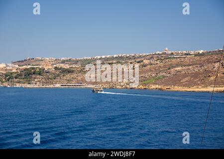 Mgarr, Malte - 19 juin 2023 : Mgarr et son port et la ville de la Cala sur l'île de Gozo (Malte) Banque D'Images