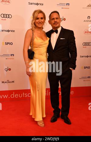 Moritz Bleibtreu mit Ehefrau Saskia / 48. Deutschen Filmball 2024 / Spitzenorganisation der Filmwirtschaft / SPIO / Hotel Bayerischer Hof / München / 20. Januar 2024 *** Moritz Bleibtreu avec sa femme Saskia 48 German film ball 2024 Top organisation de l'industrie cinématographique SPIO Hotel Bayerischer Hof Munich 20 janvier 2024 Banque D'Images