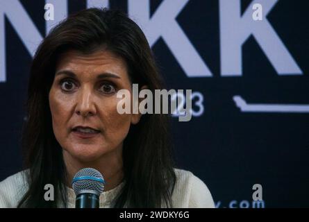 Peterborough, New Hampshire, États-Unis. 20 janvier 2024. NIKKI HALEY, espoir républicain présidentiel, prononce un discours devant ses partisans à Peterborough, NH, avant la primaire de mardi (crédit image : © Laura Brett/ZUMA Press Wire) À USAGE ÉDITORIAL SEULEMENT! Non destiné à UN USAGE commercial ! Banque D'Images