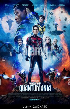 ANT-Man and the Wasp : Quantumania (2023) réalisé par Peyton Reed et mettant en vedette Paul Rudd, Evangeline Lilly et Michael Douglas. Scott Lang et Hope Van Dyne sont entraînés dans le Royaume quantique, avec les parents de Hope et la fille de Scott Cassie. Ensemble, ils doivent trouver un moyen de s'échapper, mais quels secrets cache la mère de Hope ? Et qui est le mystérieux Kang ? Affiche US une feuille ***USAGE ÉDITORIAL SEULEMENT***. Crédit : BFA / Walt Disney Studios Banque D'Images