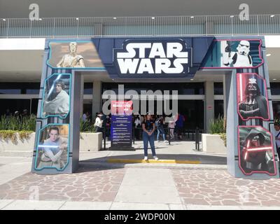 Leon, Mexique. 21 janvier 2024. Entrée principale de l'exposition Star Wars lors de la Feria de Leon 2024, foire de la ville, à Leon, Guanajuato. Mexique. Photo : JVMODEL crédit : JVMODEL/Alamy Live News Banque D'Images