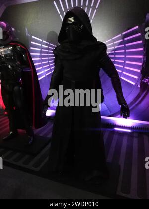 Leon, Mexique. 21 janvier 2024. Kylo Ren dans Star Wars exposition pendant Feria de Leon 2024, foire de la ville, à Leon, Guanajuato. Mexique. Photo : JVMODEL crédit : JVMODEL/Alamy Live News Banque D'Images