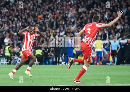 Madrid, Espagne. 21 janvier 2024. Edgar Gonzalez (R) de UD Almeria célèbre son but lors du match de football de la Liga entre le Real Madrid et UD Almeria à Madrid, Espagne, le 21 janvier 2024. Crédit : Gustavo Valiente/Xinhua/Alamy Live News Banque D'Images