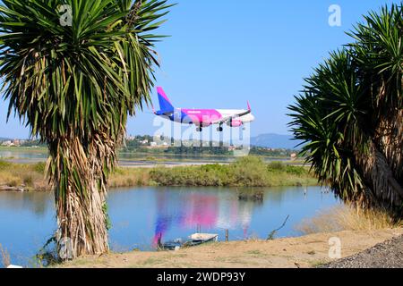 Wizz Air Airbus A321-231, HA-LXZ Ioannis Kapodistris Airport, Corfou, Grèce Banque D'Images