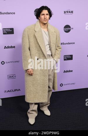 Park City, États-Unis. 20 janvier 2024. Danny Ramirez arrive à la première « Winner » lors du Sundance film Festival 2024 qui se tient au Ray Theatre le 20 janvier 2024 à Park City, Utah. © JPA/AFF-USA.com crédit : AFF/Alamy Live News Banque D'Images