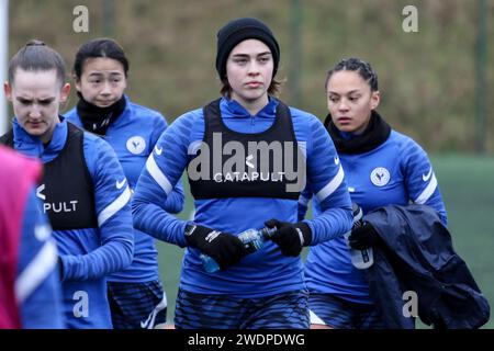 Halifax, Royaume-Uni. 21 janvier 2024. Calderdale College, Halifax, Angleterre, 21 janvier 2024 : Courtney Willis (20 Halifax) avant le match de la coupe du comté de West Riding contre Knaresborough Town à Halifax, Angleterre le 21 janvier 2024. (Sean Chandler/SPP) crédit : SPP Sport Press photo. /Alamy Live News Banque D'Images