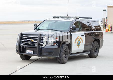Véhicule de patrouille California Highway montré stationné au Mojave Air and Space Port. Banque D'Images