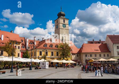 Petite place à Sibiu, Transylvanie, Roumanie Banque D'Images