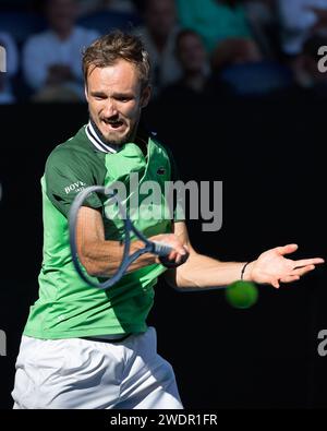 Melbourne, Australie. 22 janvier 2024. 3e favori DANIIL MEDVEDEV de la Fédération de Russie en action contre NUNO BORGES de Pologne à Rod laver Arena dans un match de 4e tour en simple masculin le jour 9 de l'Open d'Australie 2024 à Melbourne, Australie. Sydney Low/Cal Sport Media/Alamy Live News Banque D'Images