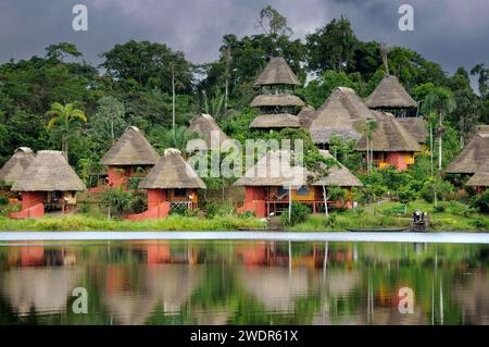 Amérique du Sud, Amazonie, Équateur, Parc National de Yasuni, Lac Anangurocha,, Napo Wildlife Center, hôtel, Banque D'Images